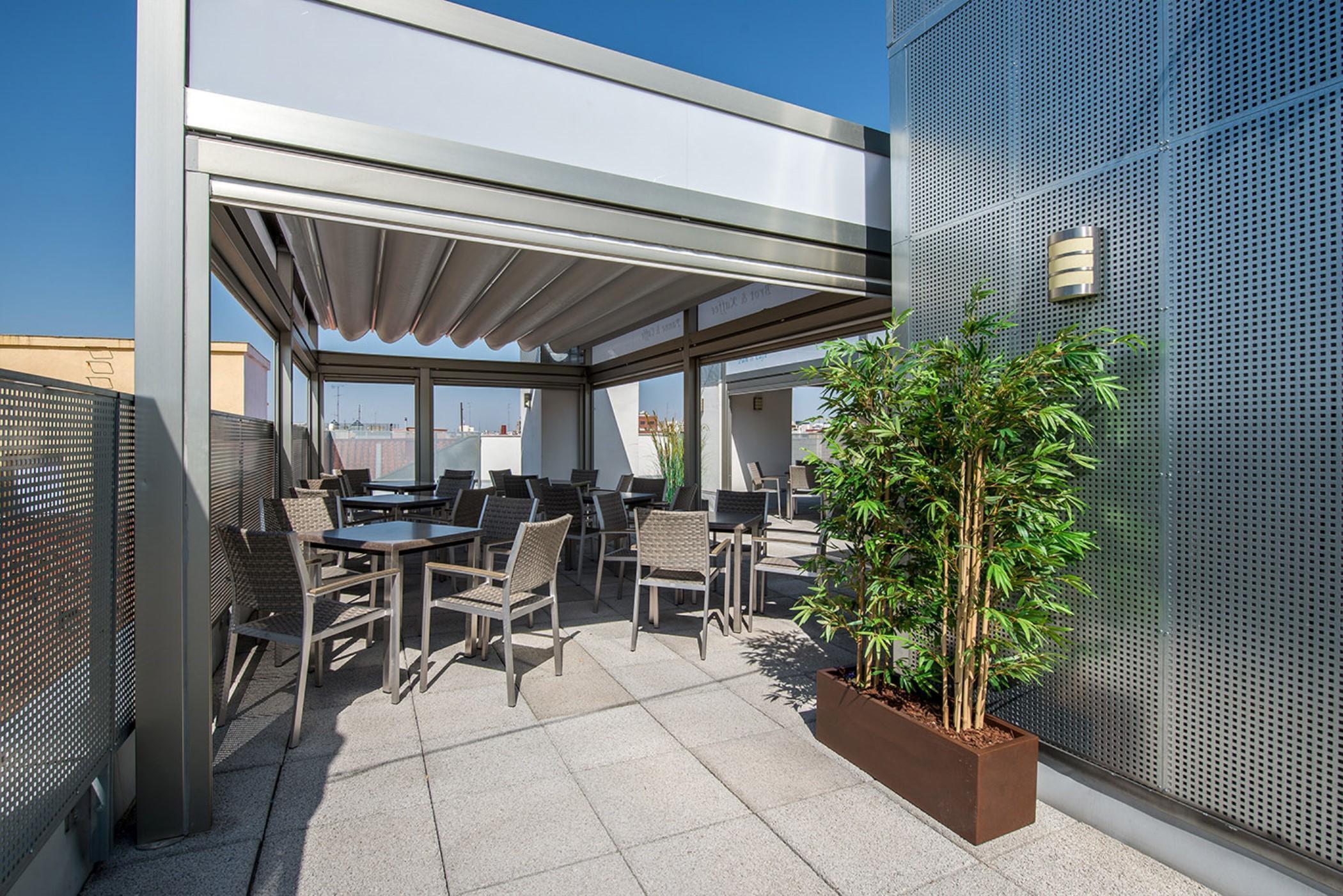 Hotel Neomagna Madrid Exterior foto